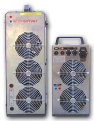 Tester bateri 48V/100A - srovnn velikosti